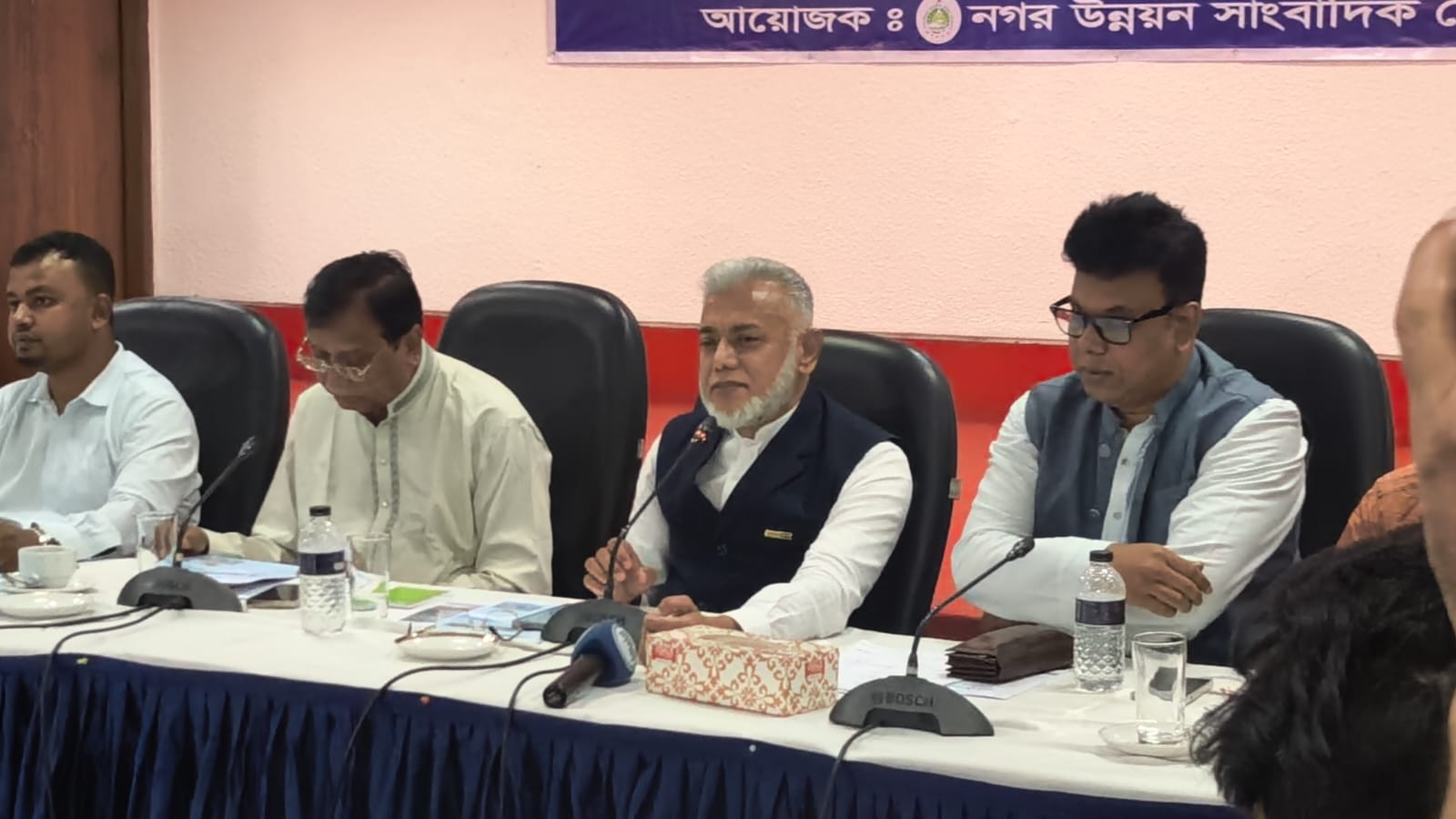 ঢাকায় বৃষ্টি ভোগায় কেন?’ শীর্ষক নাগরিক সংলাফে রিহ্যাব প্রেসিডেন্ট ড. আলী আফজাল