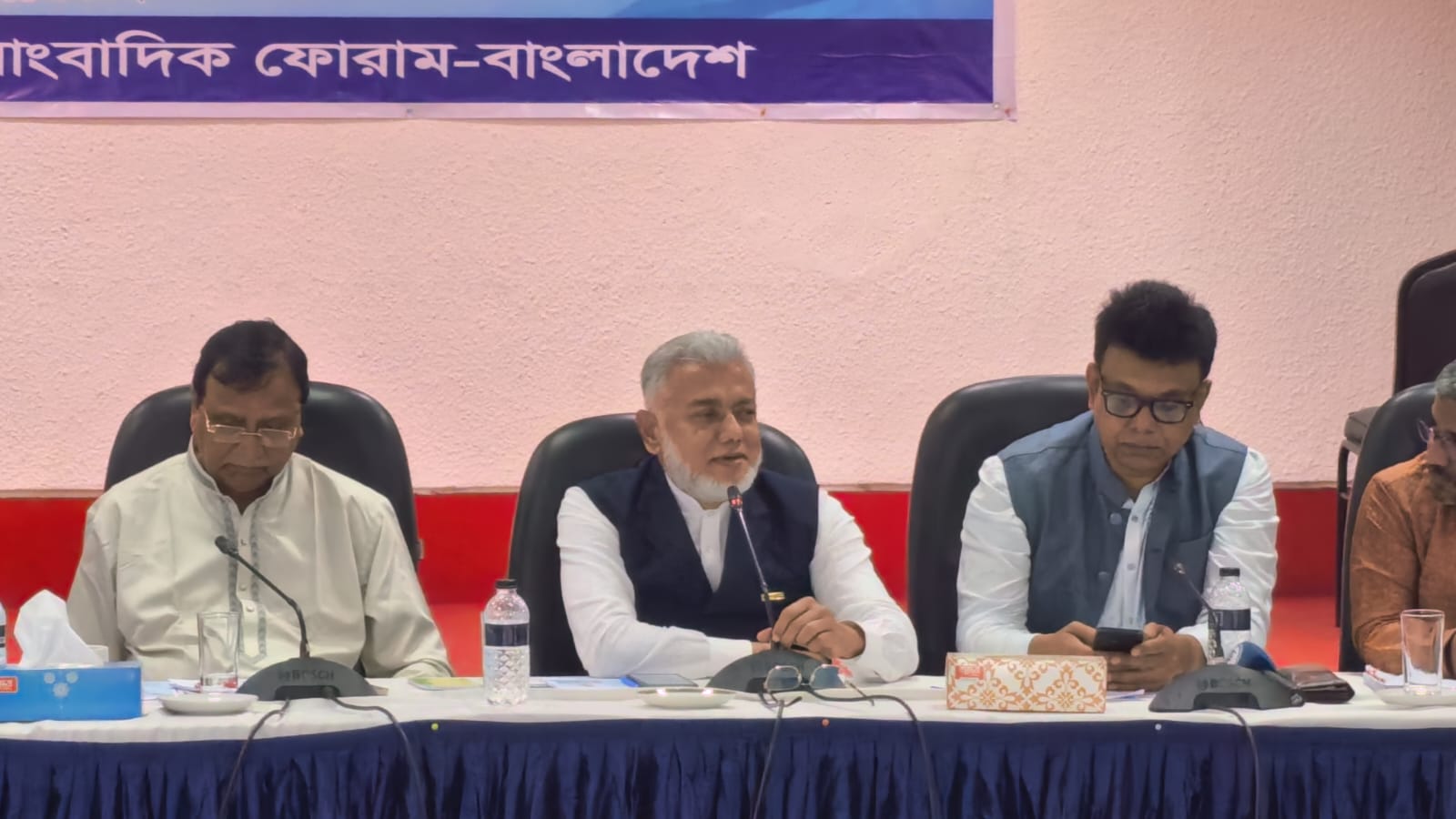 ঢাকায় বৃষ্টি ভোগায় কেন?’ শীর্ষক নাগরিক সংলাফে রিহ্যাব প্রেসিডেন্ট ড. আলী আফজাল